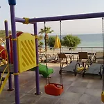 מלון Sea Bird & 3*