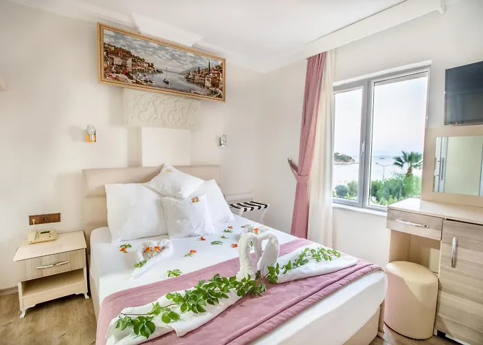 Sea Bird & Отель