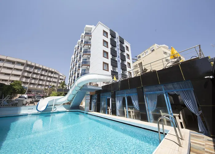 Sea Bird & Отель 3*